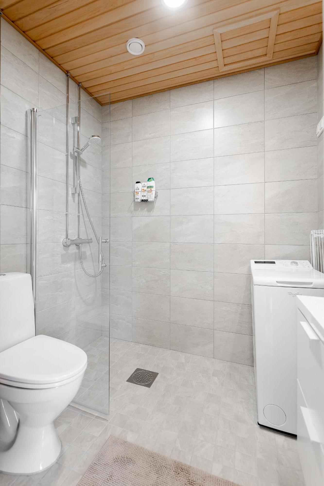 Great Location, Quiet And New With Balcony&Cafe Apartment Tampere Bagian luar foto