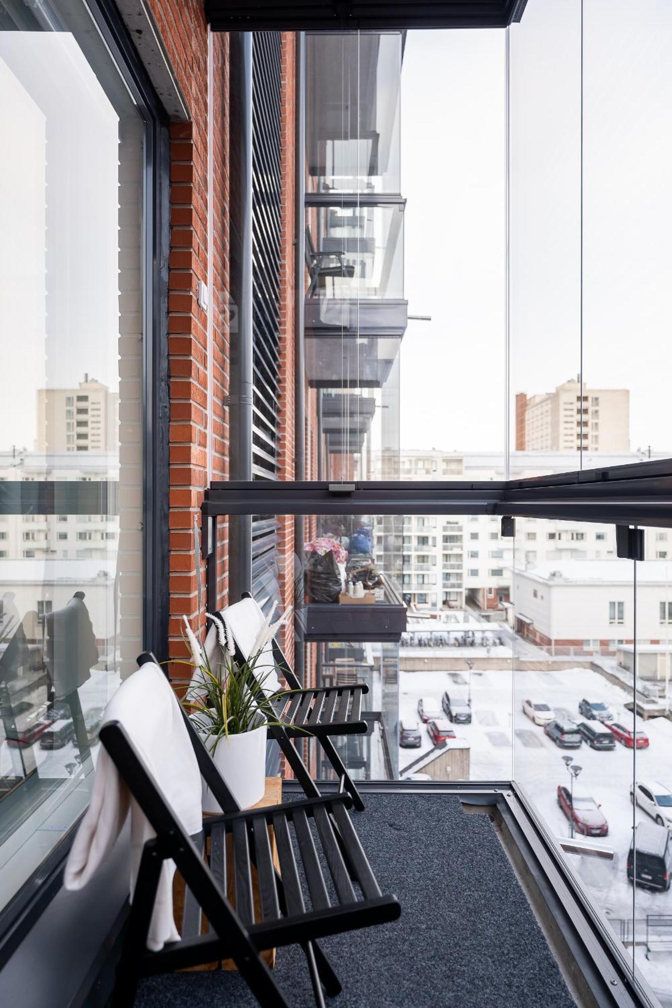 Great Location, Quiet And New With Balcony&Cafe Apartment Tampere Bagian luar foto